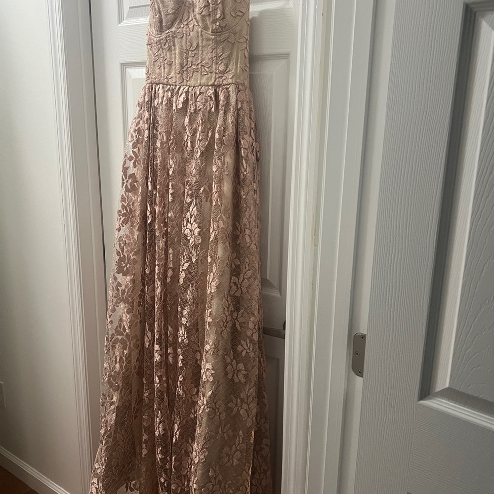 Alice + Olivia Cream Lace Dress